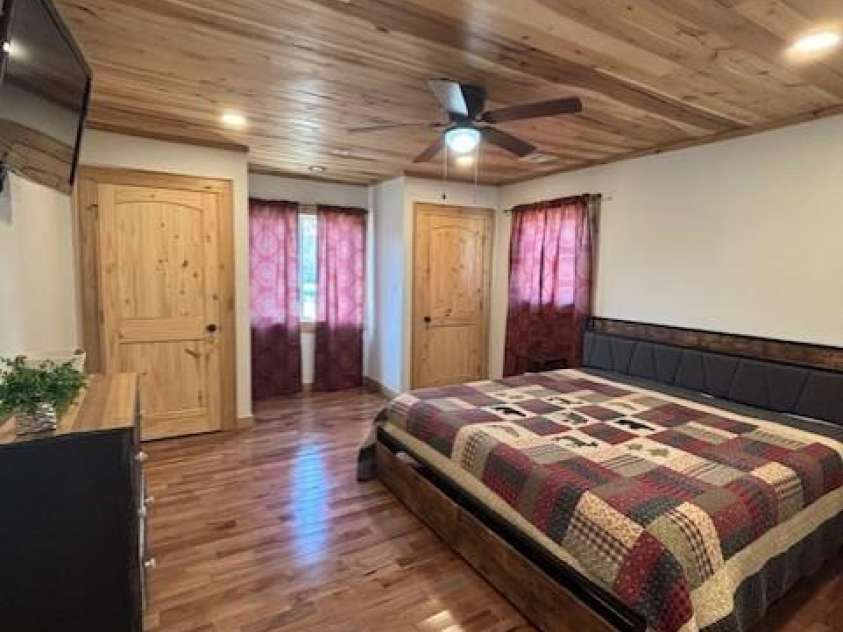 43 Flaming Arrow Drive, Whittier, NC 28789.  MLS# CAR4237386, YatesRealty ID 3702. 