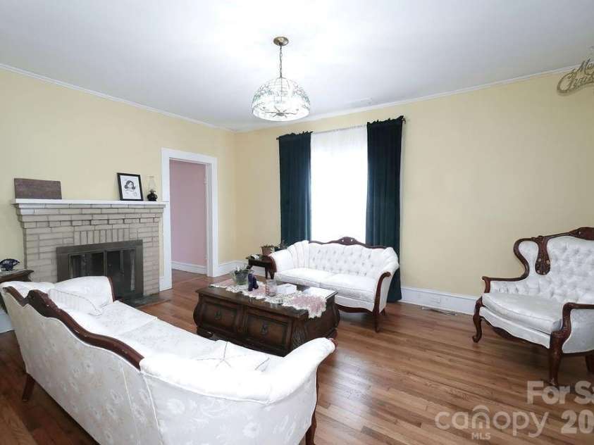 606 Main Street, China Grove, NC 28023.  MLS# CAR4355852, YatesRealty ID 3702. 