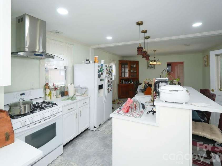 606 Main Street, China Grove, NC 28023.  MLS# CAR4355852, YatesRealty ID 3702. 