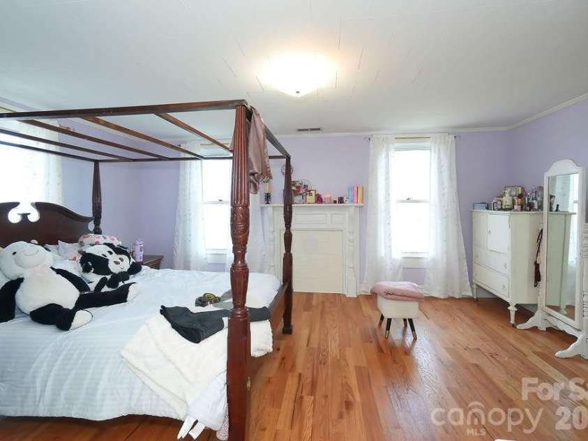 606 Main Street, China Grove, NC 28023.  MLS# CAR4355852, YatesRealty ID 3702. 
