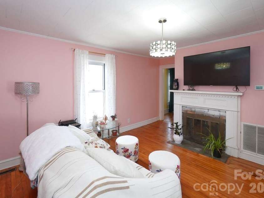 606 Main Street, China Grove, NC 28023.  MLS# CAR4355852, YatesRealty ID 3702. 