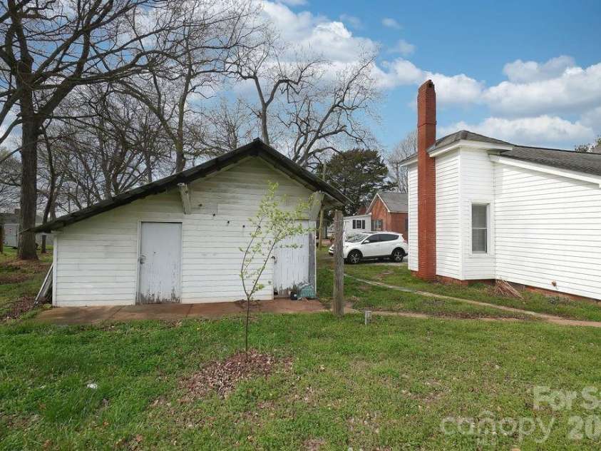 606 Main Street, China Grove, NC 28023.  MLS# CAR4355852, YatesRealty ID 3702. 