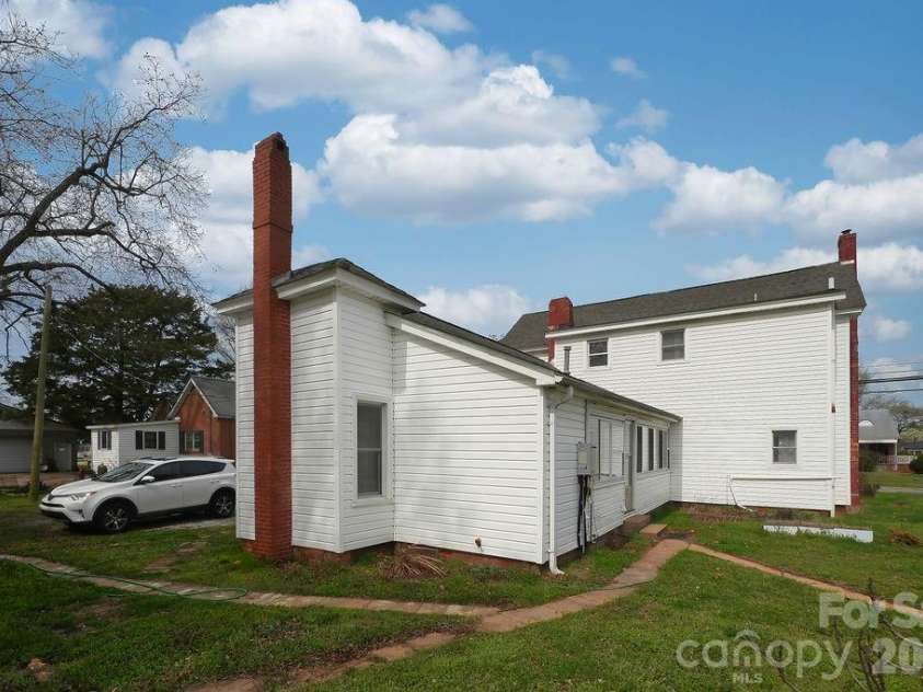 606 Main Street, China Grove, NC 28023.  MLS# CAR4355852, YatesRealty ID 3702. 