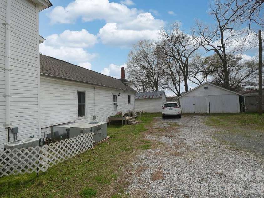 606 Main Street, China Grove, NC 28023.  MLS# CAR4355852, YatesRealty ID 3702. 