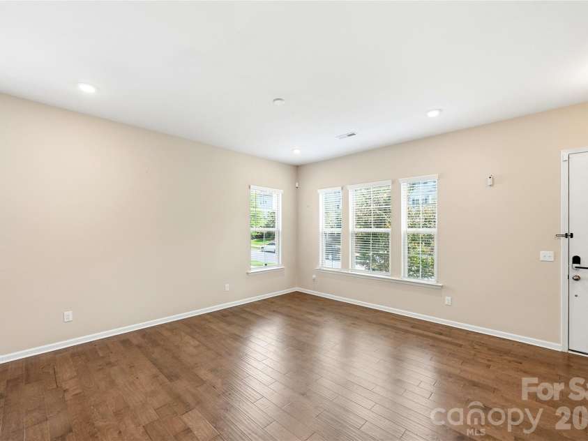 9524 Ainslie Downs Street, Charlotte, NC 28273.  MLS# CAR4396903, YatesRealty ID 37020. 