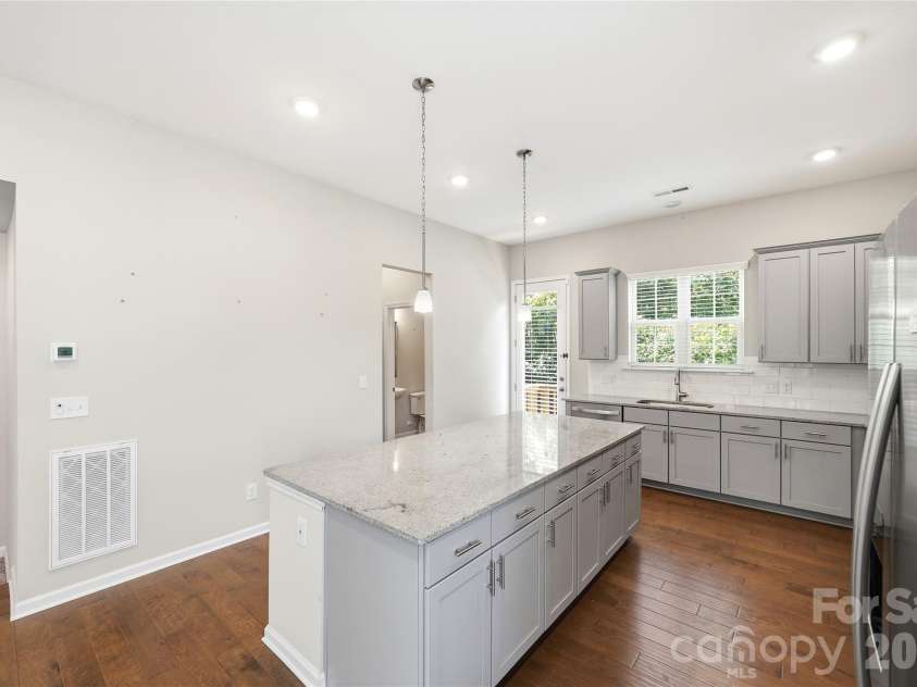 9524 Ainslie Downs Street, Charlotte, NC 28273.  MLS# CAR4396903, YatesRealty ID 37020. 