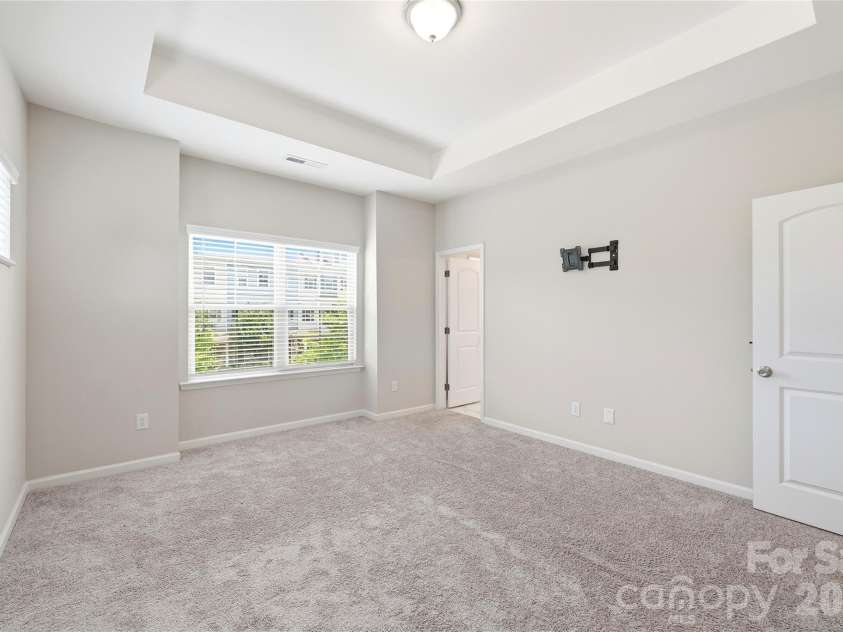 9524 Ainslie Downs Street, Charlotte, NC 28273.  MLS# CAR4396903, YatesRealty ID 37020. 