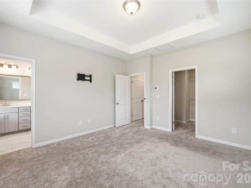 9524 Ainslie Downs Street, Charlotte, NC 28273.  MLS# CAR4396903, YatesRealty ID 37020. 