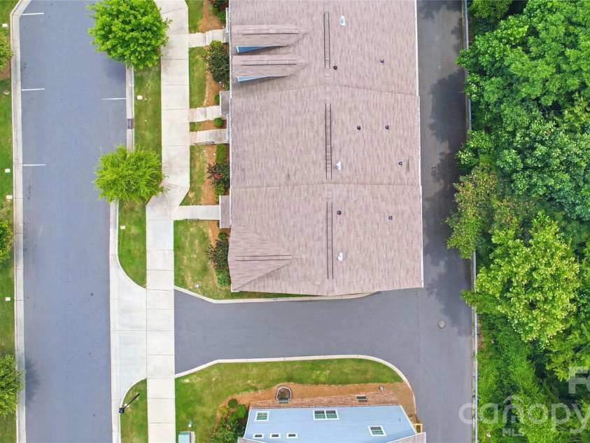9524 Ainslie Downs Street, Charlotte, NC 28273.  MLS# CAR4396903, YatesRealty ID 37020. 
