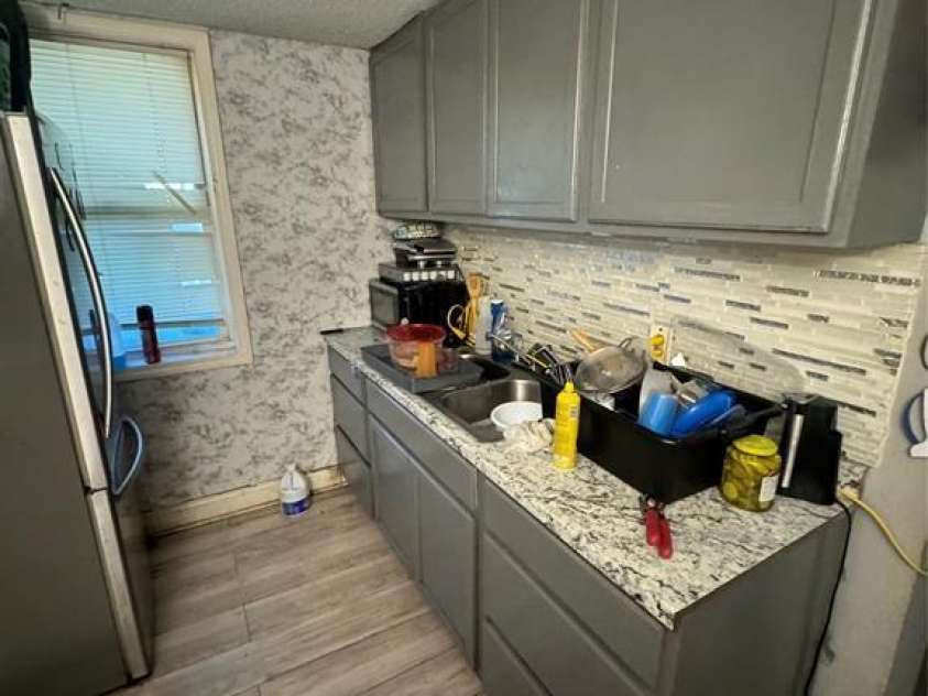 1028 Karendale Avenue, Charlotte, NC 28208.  MLS# CAR4397545, YatesRealty ID 37021. 