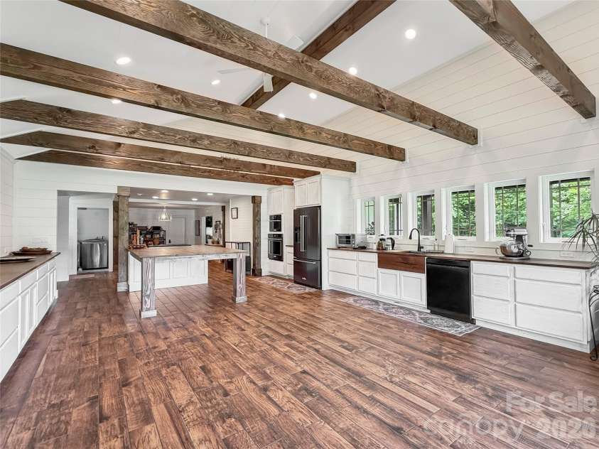 419 Fletcher Branch Road, Vilas, NC 28692.  MLS# CAR4403779, YatesRealty ID 37022. 