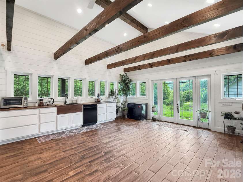 419 Fletcher Branch Road, Vilas, NC 28692.  MLS# CAR4403779, YatesRealty ID 37022. 