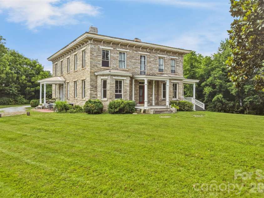 31 Meadows Blake House Lane, Fletcher, NC 28732.  MLS# CAR4402422, YatesRealty ID 37023. 