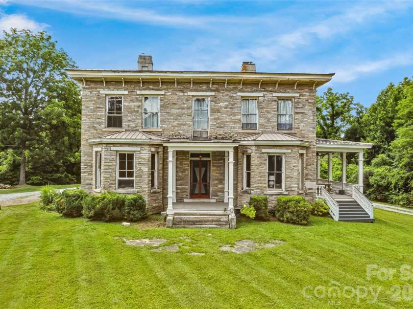 31 Meadows Blake House Lane, Fletcher, NC 28732.  MLS# CAR4402422, YatesRealty ID 37023. 