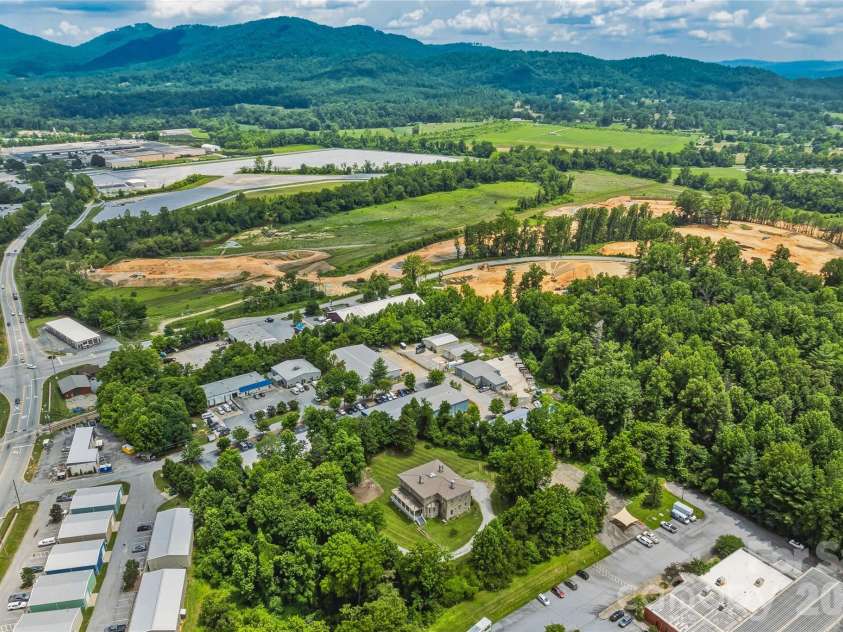 31 Meadows Blake House Lane, Fletcher, NC 28732.  MLS# CAR4402422, YatesRealty ID 37023. 