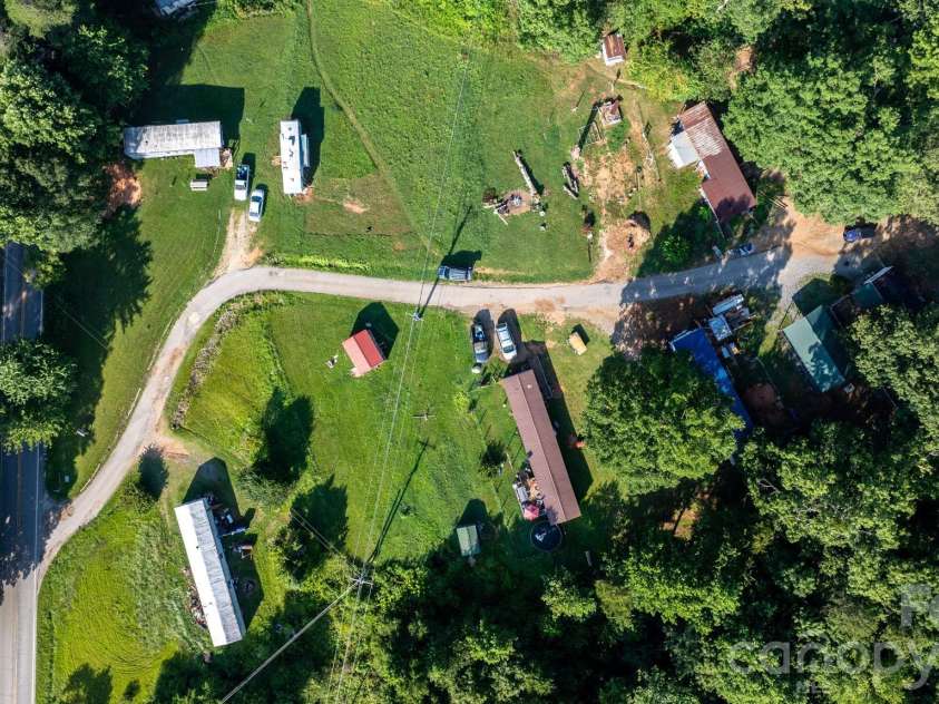14 Calhoun Drive, Marion, NC 28752.  MLS# CAR4403910, YatesRealty ID 37024. 