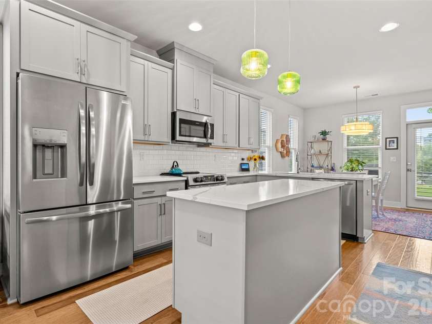 2103 Isom Street, Charlotte, NC 28208.  MLS# CAR4401792, YatesRealty ID 37025. 