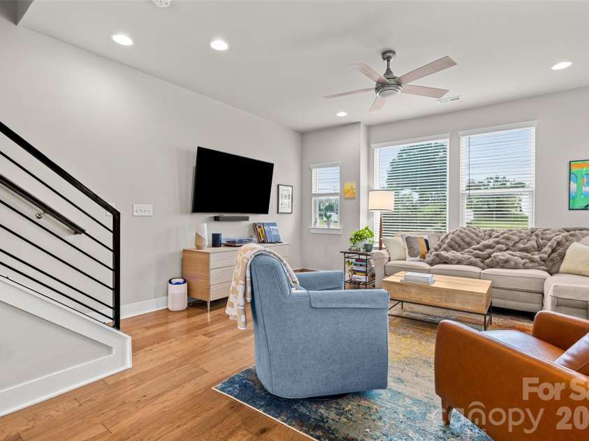 2103 Isom Street, Charlotte, NC 28208.  MLS# CAR4401792, YatesRealty ID 37025. 
