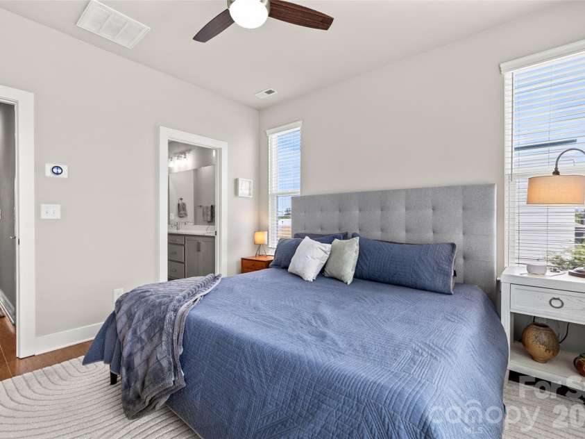 2103 Isom Street, Charlotte, NC 28208.  MLS# CAR4401792, YatesRealty ID 37025. 