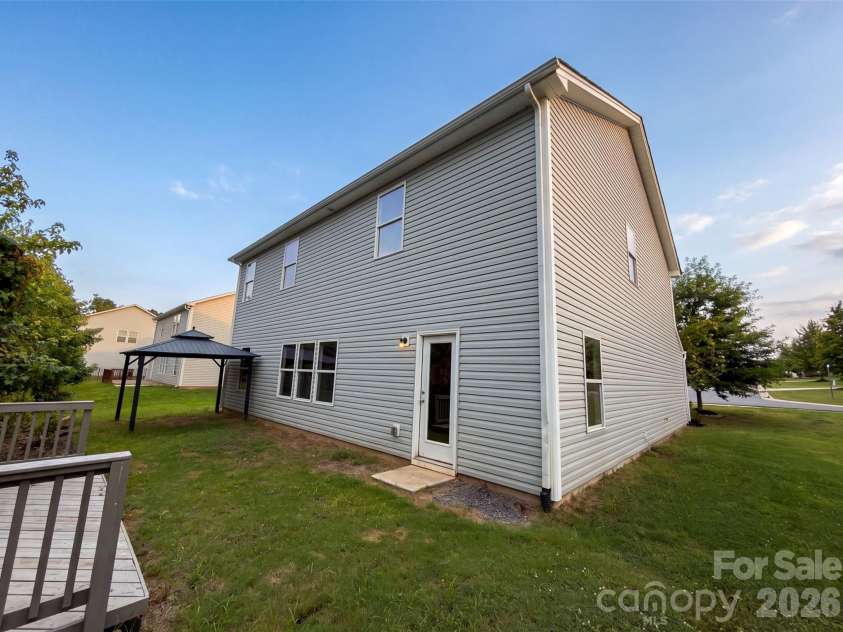 5627 Barclay Court, Fort Mill, SC 29707.  MLS# CAR4404202, YatesRealty ID 37026. 