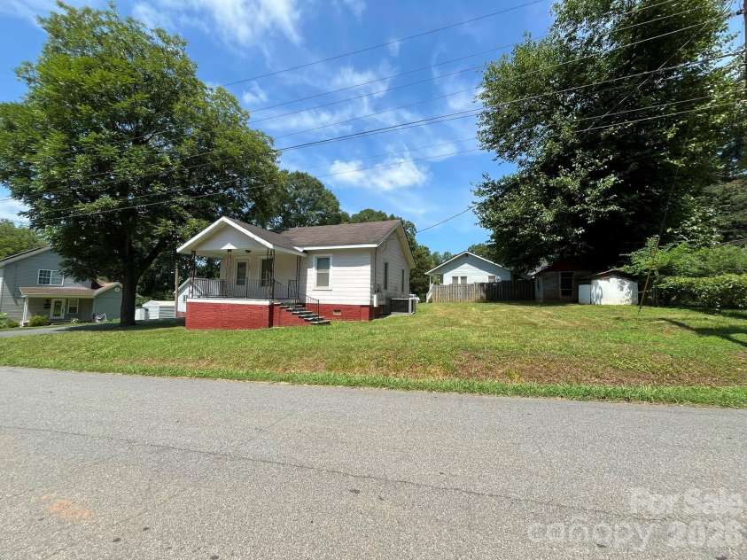208 Bell Street, Mount Holly, NC 28120.  MLS# CAR4401123, YatesRealty ID 37027. 