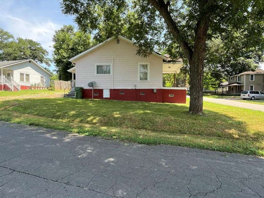 208 Bell Street, Mount Holly, NC 28120.  MLS# CAR4401123, YatesRealty ID 37027. 