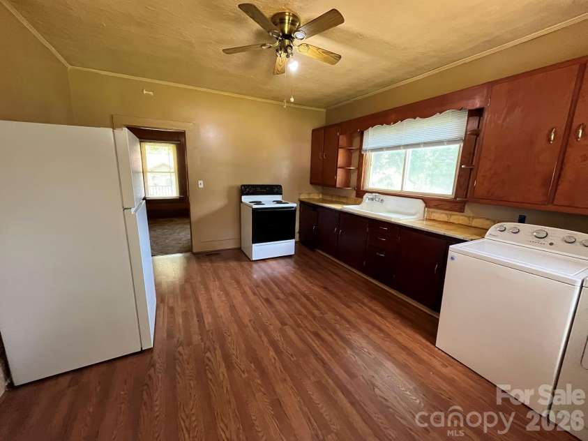 208 Bell Street, Mount Holly, NC 28120.  MLS# CAR4401123, YatesRealty ID 37027. 
