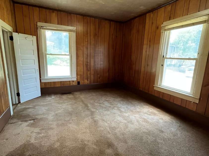 208 Bell Street, Mount Holly, NC 28120.  MLS# CAR4401123, YatesRealty ID 37027. 