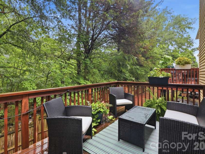 4311 Laurel Hill Lane, Charlotte, NC 28217.  MLS# CAR4399635, YatesRealty ID 37028. 