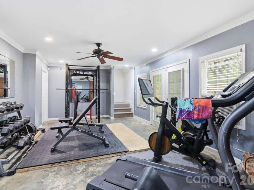 4311 Laurel Hill Lane, Charlotte, NC 28217.  MLS# CAR4399635, YatesRealty ID 37028. 