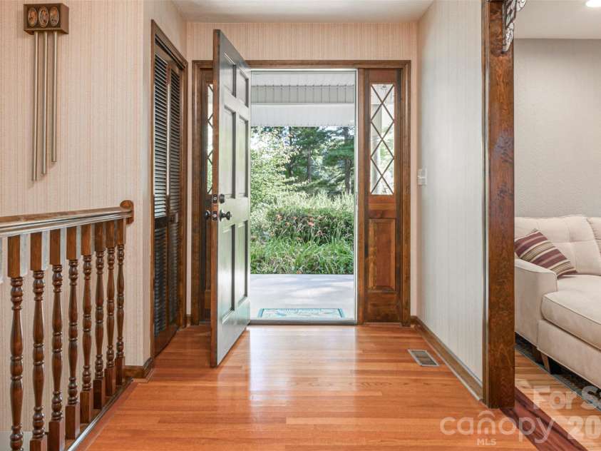 111 Kindy Forest Drive, Hendersonville, NC 28739.  MLS# CAR4398408, YatesRealty ID 37029. 