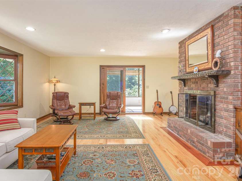 111 Kindy Forest Drive, Hendersonville, NC 28739.  MLS# CAR4398408, YatesRealty ID 37029. 