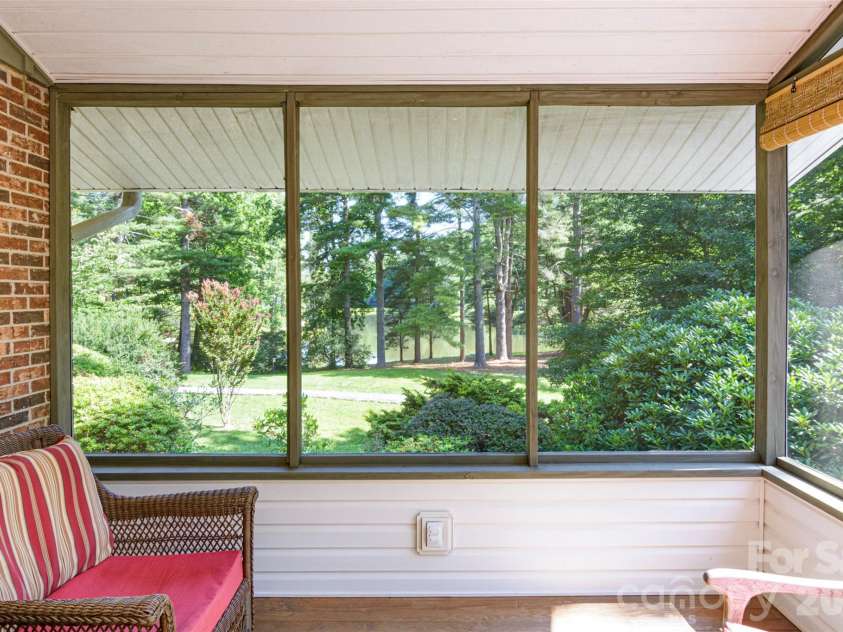 111 Kindy Forest Drive, Hendersonville, NC 28739.  MLS# CAR4398408, YatesRealty ID 37029. 