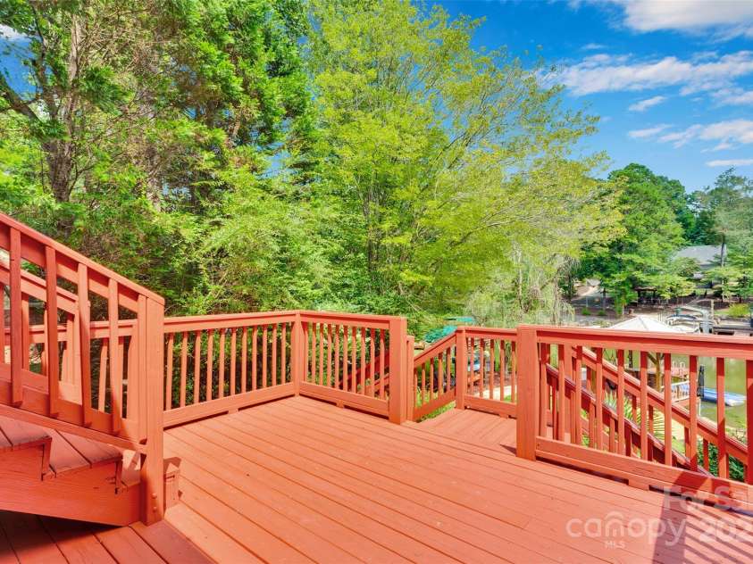 3578 Big Timber Drive, Sherrills Ford, NC 28673.  MLS# CAR4300950, YatesRealty ID 3703. 