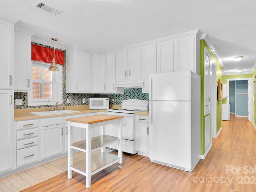 3578 Big Timber Drive, Sherrills Ford, NC 28673.  MLS# CAR4300950, YatesRealty ID 3703. 