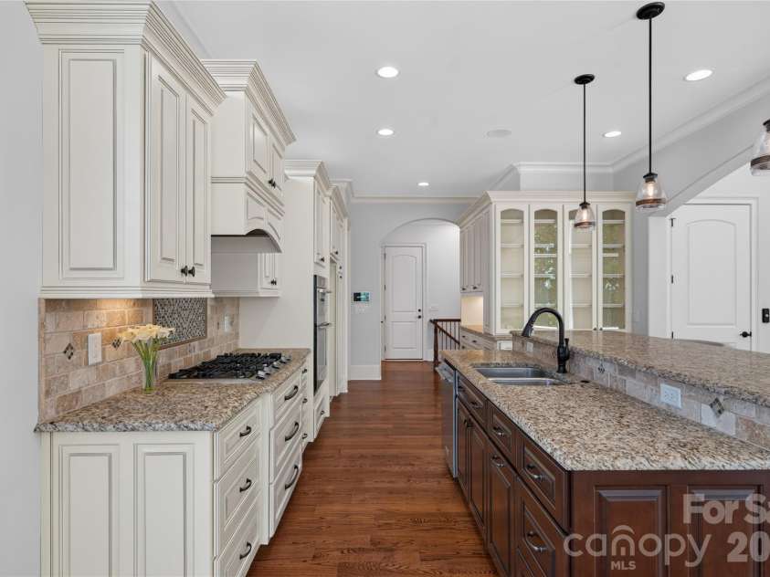 3225 Lake Pointe Drive, Belmont, NC 28012.  MLS# CAR4399291, YatesRealty ID 37031. 