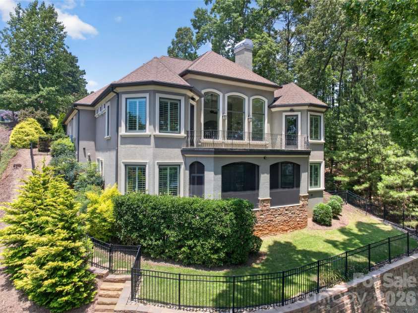 3225 Lake Pointe Drive, Belmont, NC 28012.  MLS# CAR4399291, YatesRealty ID 37031. 