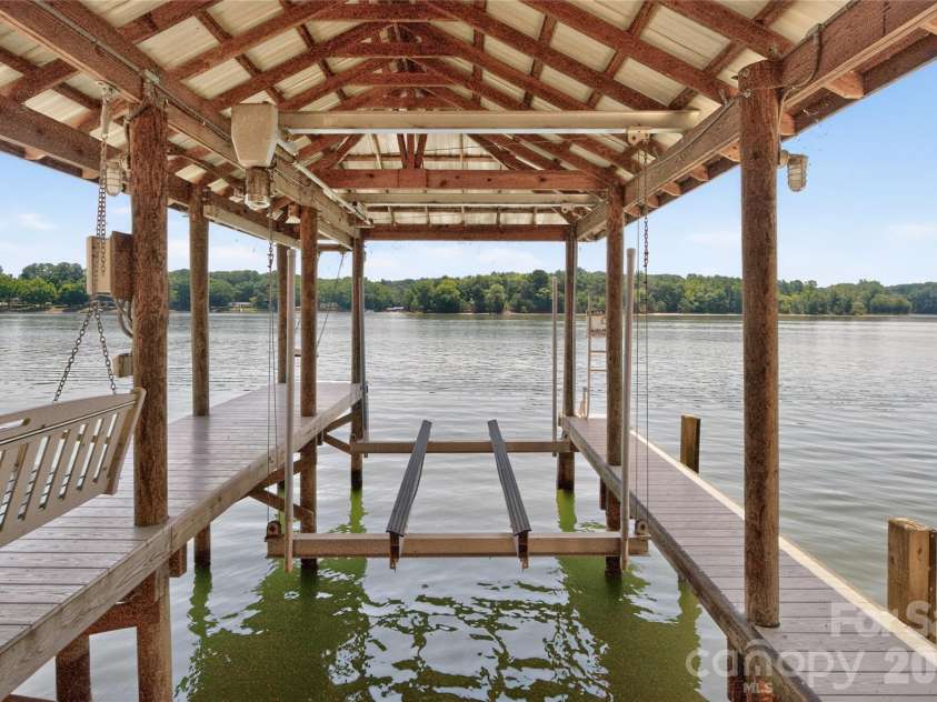 3225 Lake Pointe Drive, Belmont, NC 28012.  MLS# CAR4399291, YatesRealty ID 37031. Covered boat iift