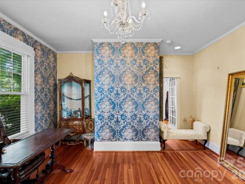 501 2nd Avenue, Lexington, NC 27292.  MLS# CAR4402611, YatesRealty ID 37032. 