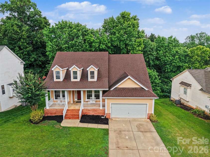1417 Autumn Ridge Lane, Fort Mill, SC 29708.  MLS# CAR4392063, YatesRealty ID 37033. 