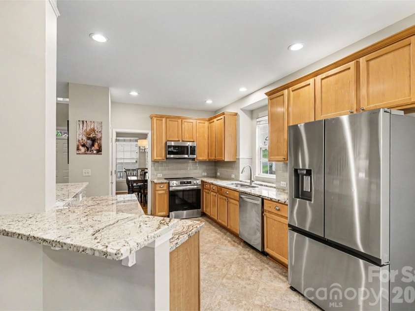 1417 Autumn Ridge Lane, Fort Mill, SC 29708.  MLS# CAR4392063, YatesRealty ID 37033. 