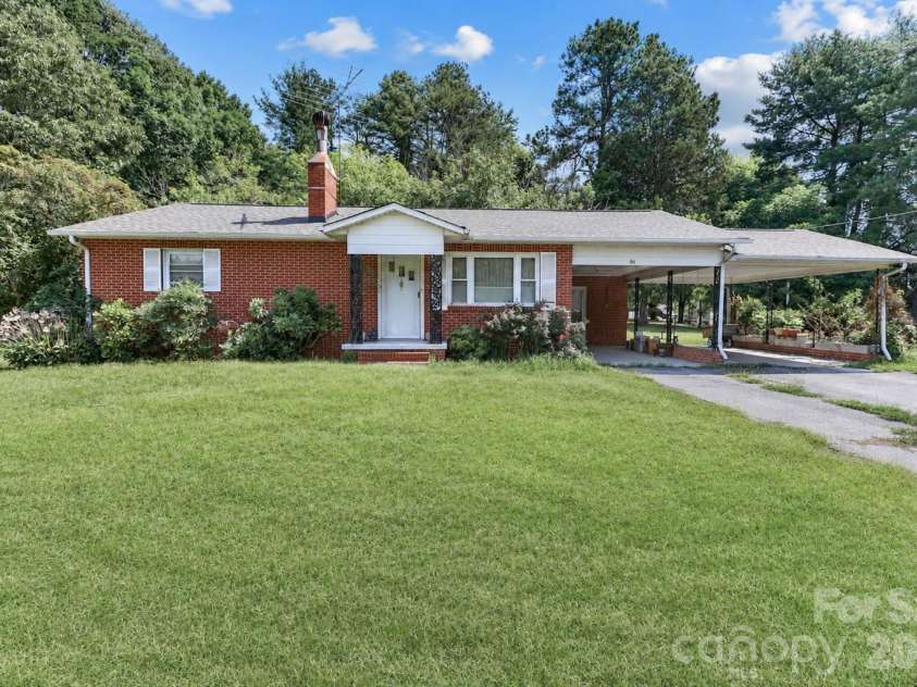 166 Wright Lane, Statesville, NC 28677.  MLS# CAR4400520, YatesRealty ID 37035. 