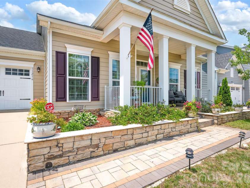 11216 Vanguard Parkway, Huntersville, NC 28078.  MLS# CAR4404073, YatesRealty ID 37037. 
