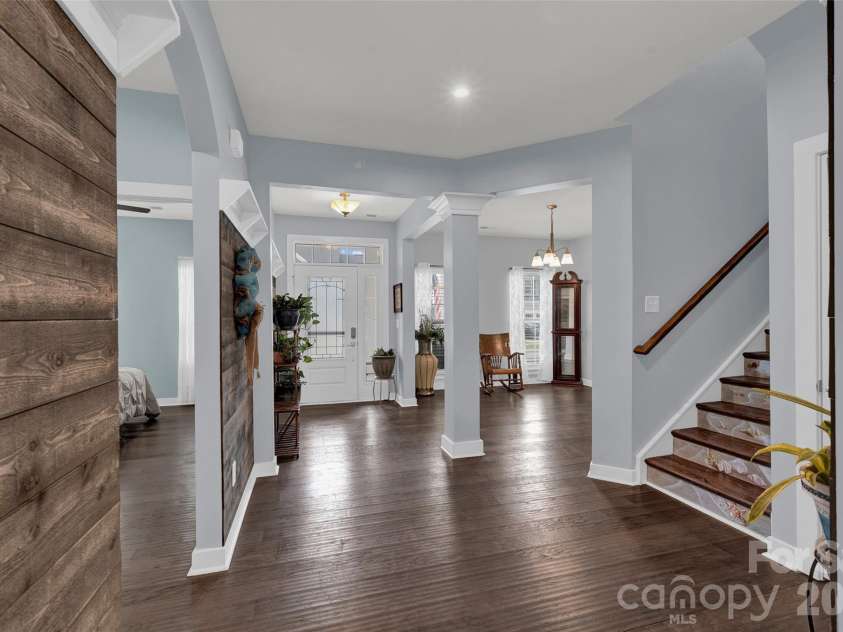 11216 Vanguard Parkway, Huntersville, NC 28078.  MLS# CAR4404073, YatesRealty ID 37037. 