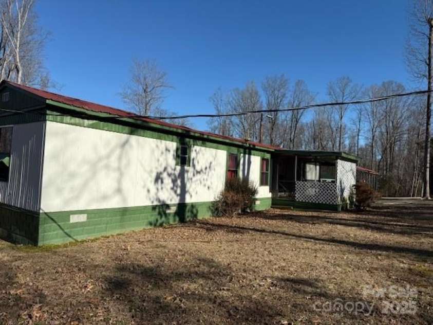 142 Oak Tree Drive, Mocksville, NC 27028.  MLS# CAR4220112, YatesRealty ID 3704. 