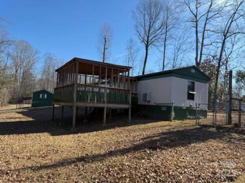 142 Oak Tree Drive, Mocksville, NC 27028.  MLS# CAR4220112, YatesRealty ID 3704. 