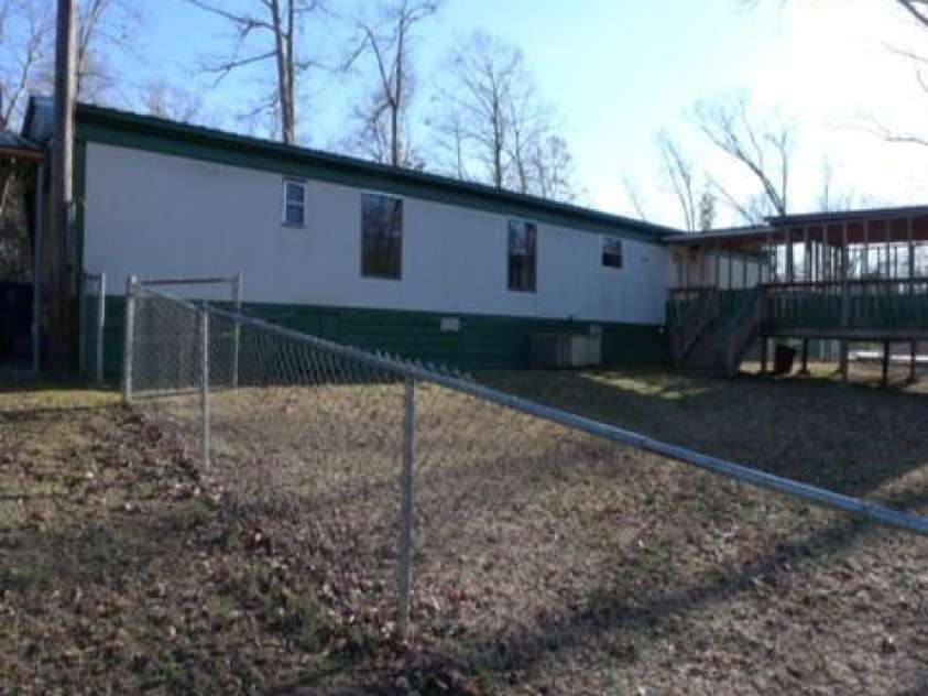 142 Oak Tree Drive, Mocksville, NC 27028.  MLS# CAR4220112, YatesRealty ID 3704. 