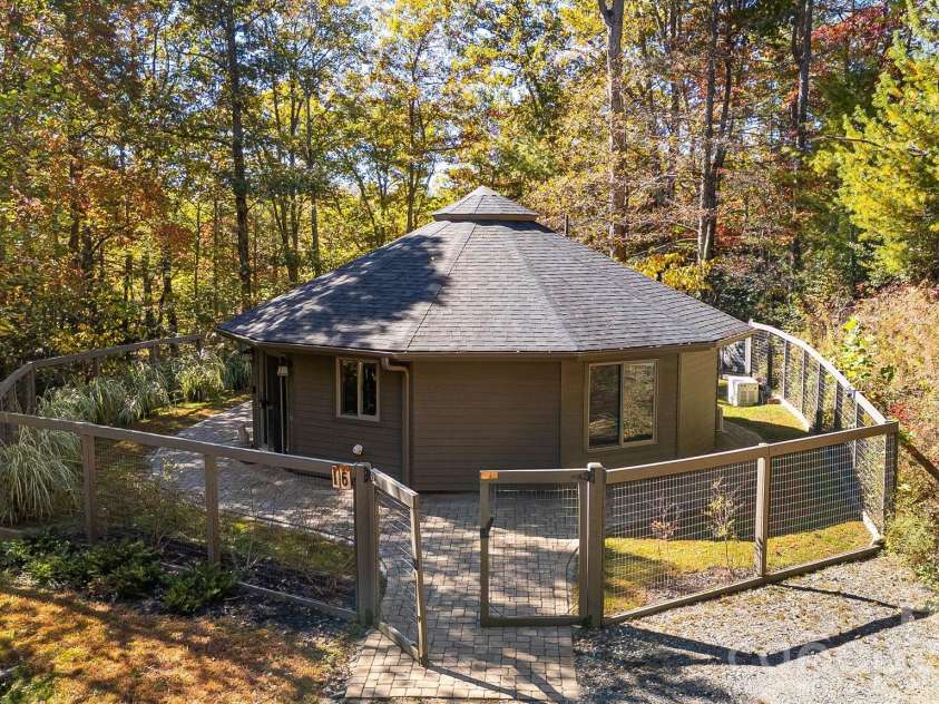 16 Caddis Court, Marshall, NC 28753.  MLS# CAR4353781, YatesRealty ID 3704. 