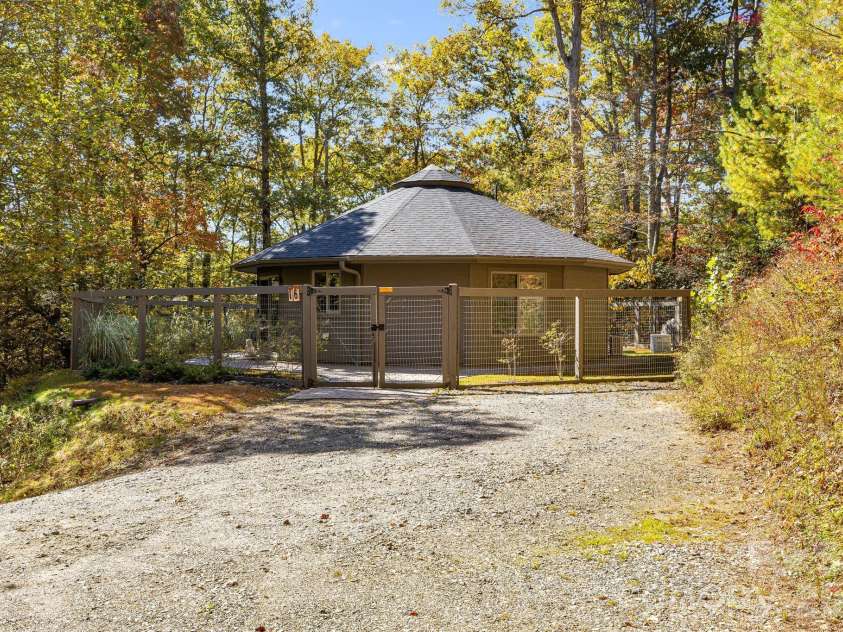16 Caddis Court, Marshall, NC 28753.  MLS# CAR4353781, YatesRealty ID 3704. 