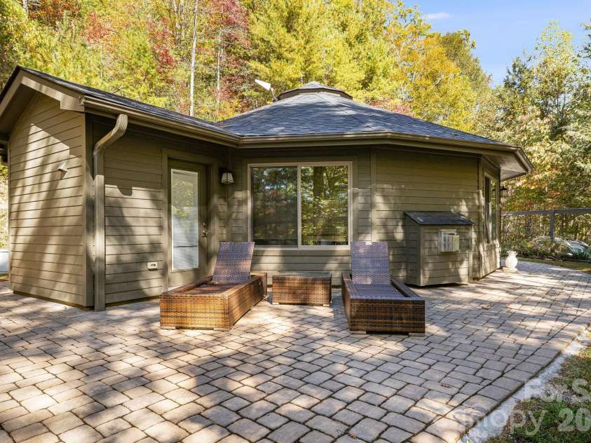 16 Caddis Court, Marshall, NC 28753.  MLS# CAR4353781, YatesRealty ID 3704. 